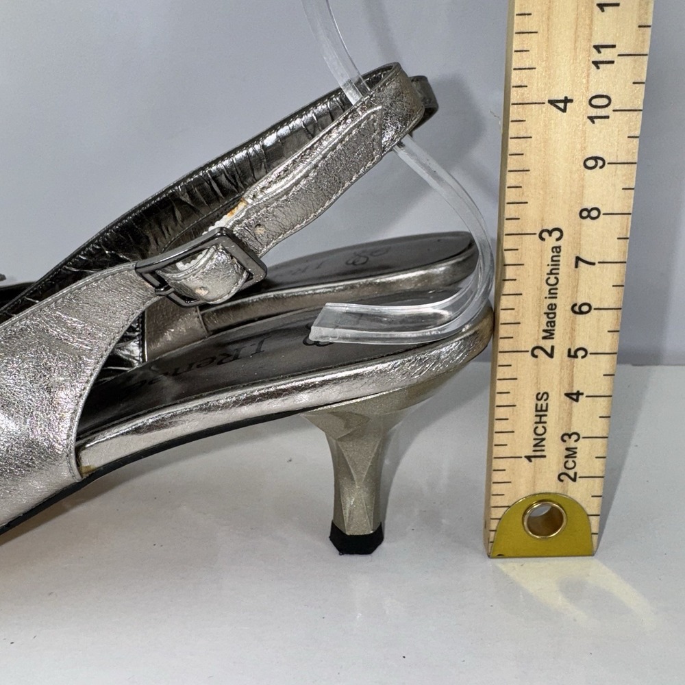 J. Renee Classic Silver Peep Toe Silver Metallic Slingback Kitten Heels Size 7 N - Picture 16 of 16